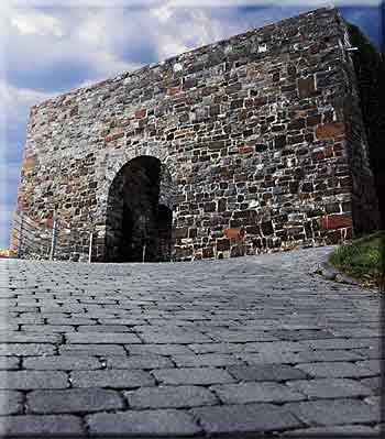 Eingang Schlossruine Arnsberg